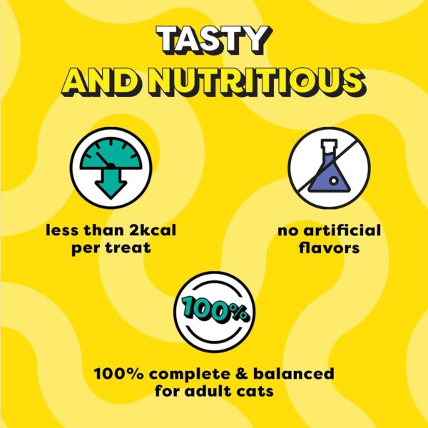 Temptations Crunchy Cat Treats, Tempting Tuna Flavour, 85 g, Goodness of Protein, Vitamins & Minerals, Soft Inside Crunchy Outside, Adult, Pebbles