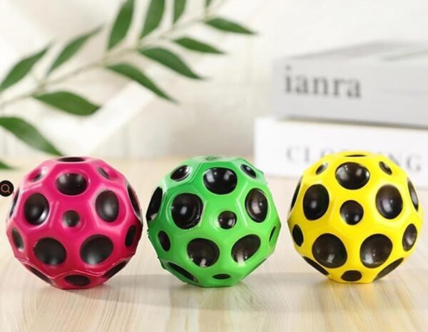 51mtIoFuCLL._SL1000_.jpg PremiumAV Rubber Bouncy Ball for Pets – Durable Interactive Chew & Fetch Toy for Dogs & Cats, Versatile Fun Play Ball for Small to Large Breeds