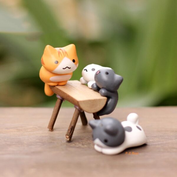 BHOOLU&GOOLU Plastic Lazy Cats Fantasy Showpiece, 3-4Cm, Multicolour, Pack Of 6