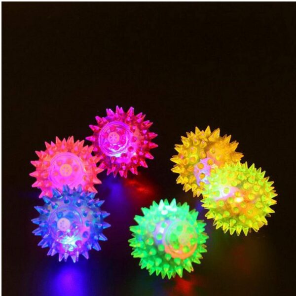 71vuvfdBgL._SL1500_.jpg PSK PET MART LED Squeaky Ball Toy for Dogs, Cats and Puppies (Multicolour) -Pack of 5