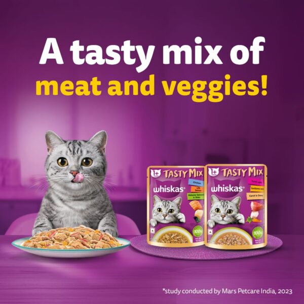 61JZe4aAL9L._SL1100_.jpg Whiskas Tasty Mix Adult (1+ Year) Wet Cat Food, Tuna with Kanikama & Carrot in Gravy, 70g, Pack of 28| Made with Real Fish| Complete & Balanced Nutrition for Adult Cat