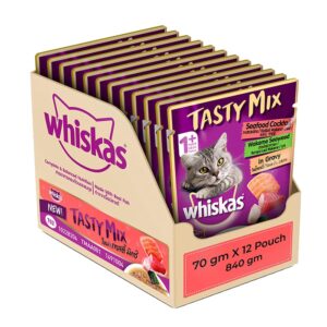 Whiskas Tasty Mix, Adult (1+ Years) Wet Cat Food with Real Fish, Seafood Cocktail Wakame Seaweed in Gravy Flavour, 12 x 70 g Pouches
