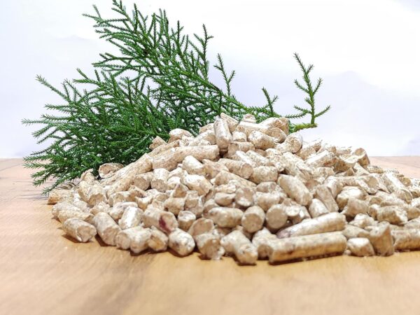 New Improved WISDOM SUPERPINE Wood CAT Litter- Pack of Two (5 KG x 2)