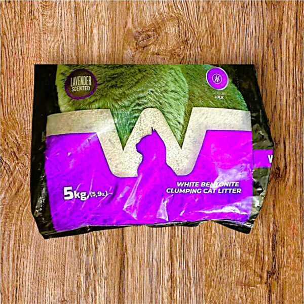 WonderWhite Premium White Cat Litter Made in Turkey | 5 Kg in a Pack | White Bentonite Clumping Sand | (Lavender Scent) Safe for Multiple Cats & Kittens with Wand Toy